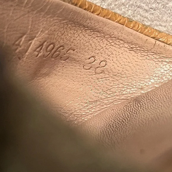 Gucci Gold Wedge Shoes for Elegant Occasions - Picture 6 of 10